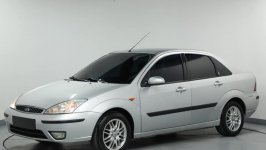 ford-focus-2005-collection.jpg